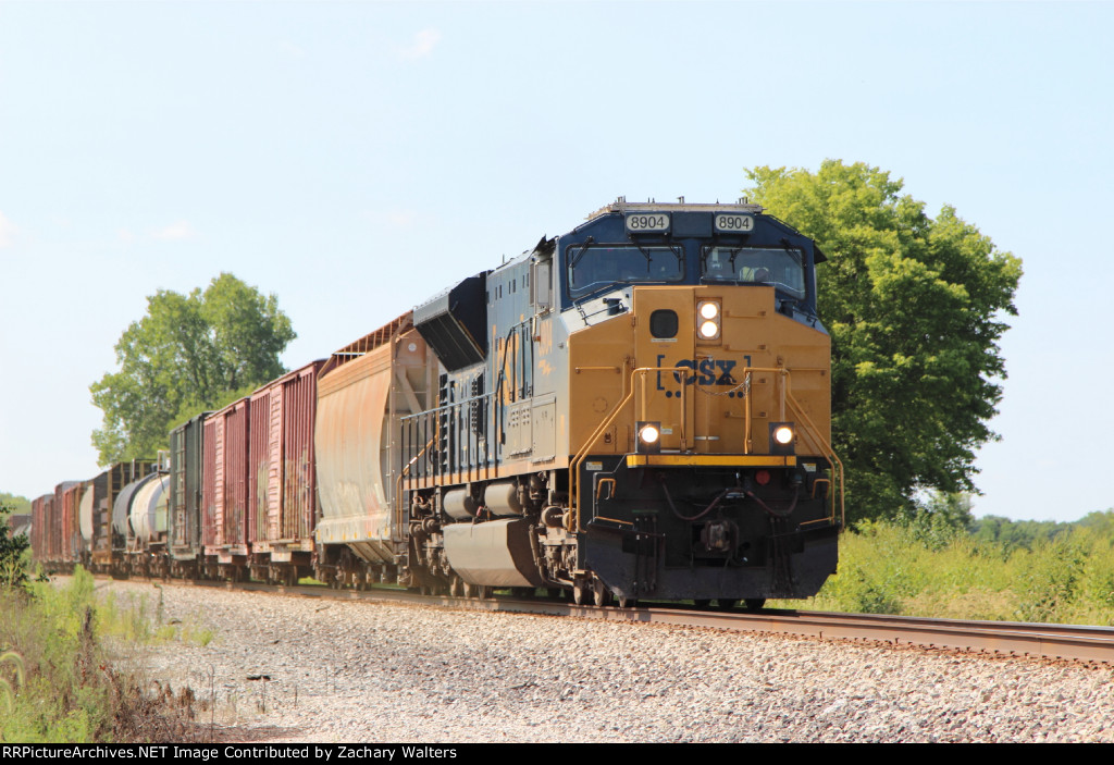 CSX 8904